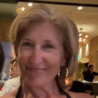 Sitter Profile Image: Ivone S.