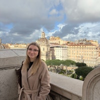 Immagine del profilo del sitter: Alice L.