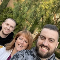 Sitter Profile Image: Susan E.