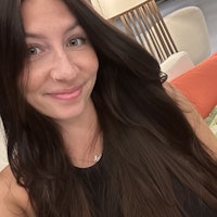 Sitter Profile Image: Olivia W.