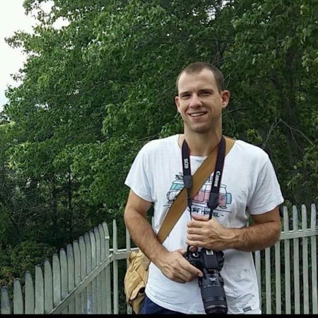 Dinko B.