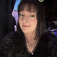 Sitter Profile Image: Elisha H.