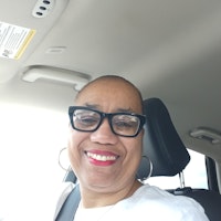 Sitter Profile Image: Lisa G.