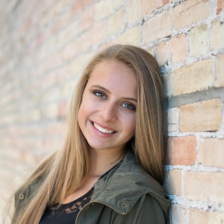 Chloe Y.