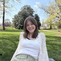Sitter Profile Image: Hayley K.