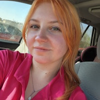 Sitter Profile Image: Sarah T.