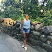 Sitter Profile Image: De'Ara G.