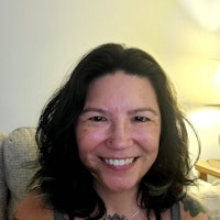 Sitter Profile Image: Leslie K.
