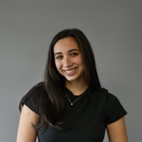 Sitter Profile Image: Francesca B.