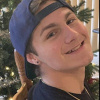 Sitter Profile Image: Aaron C.