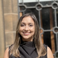 Sitter Profile Image: Julia K.