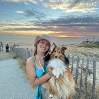 Photo de profil du pet sitter : Charlize D.