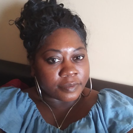 Tracy R.