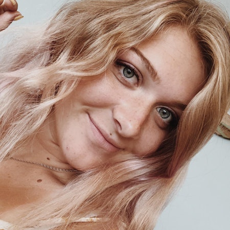 Ellie B.