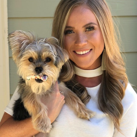 Lyndsie R.