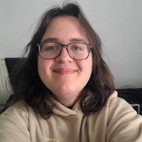 Sitter Profile Image: Lukasz B.