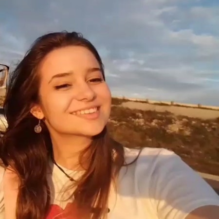 Aviana F.