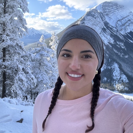 Sitter Profile Image: Olivia S.