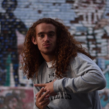 Alex L.