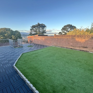 Image 1 of 25
