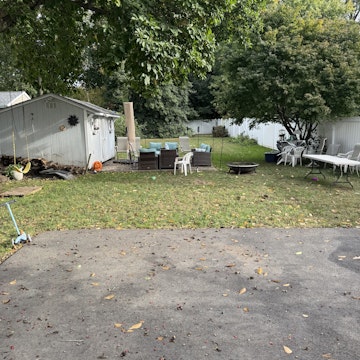 Image 2 of 25
