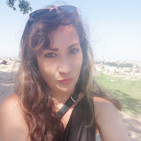 Emanuela D.